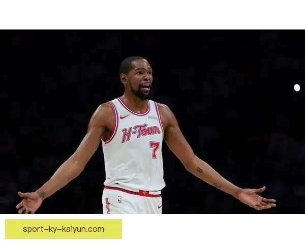 杜兰特砍下27分带队狂胜尼克斯队友激情庆祝全场沸腾